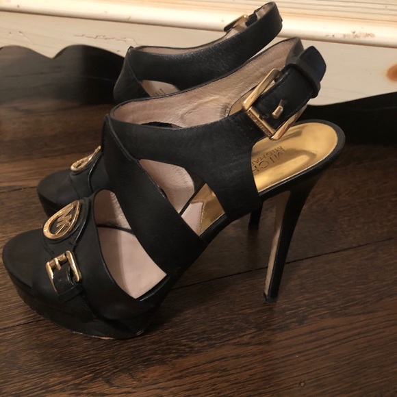 7.5 Michel Kors black Pump Sandals - Picture 5 of 8